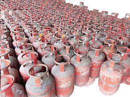 बजारमा खाना पकाउने ग्यास अभाव, आयात भने नियमित