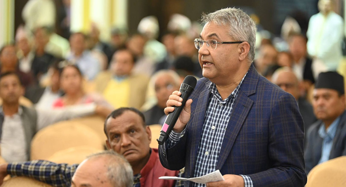 ओलीलाई गोकुलको प्रश्न_'विद्याको पार्टी सदस्यता किन रोकेको ? अब नेतृत्व छाड्दा उचित हुन्छ'