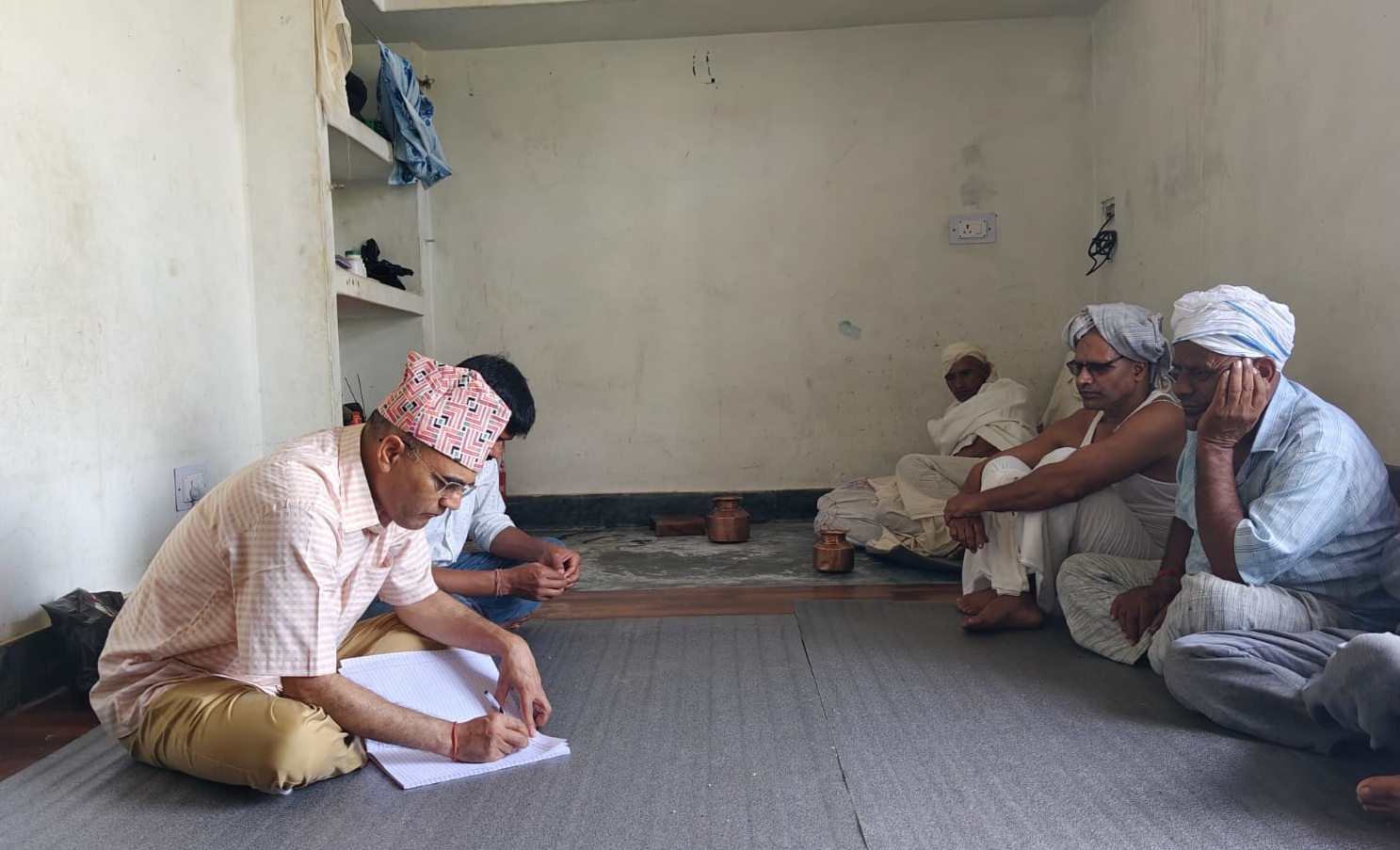 राष्ट्रले होनाहार युवा गुमाएको भन्दै विपिनका परिवारलाई भेटेर नैनसिंह महरले जनाए समवेदना