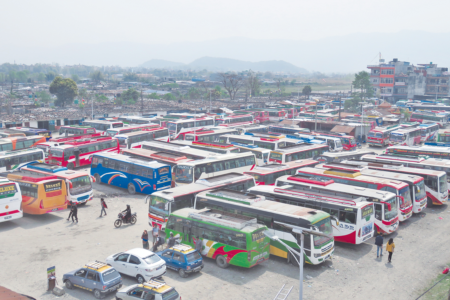 लामो दूरीका रात्रि तथा दिवा सेवाका गाडी बसपार्कबाट मात्रै छुट्ने