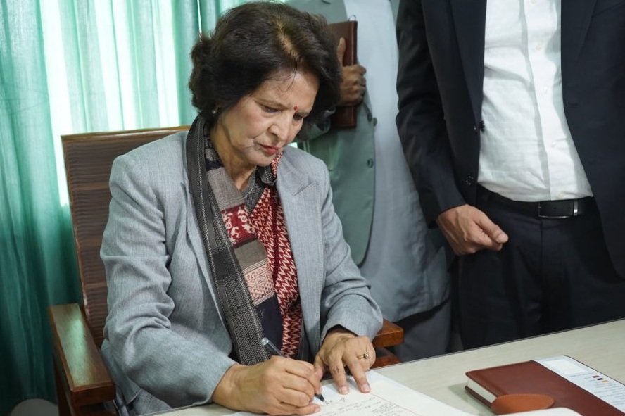 जेनजी आन्दोलन प्रभावितलाई मनोपरामर्श प्रदान गर्ने स्वास्थ्यमन्त्री शर्माको निर्णय