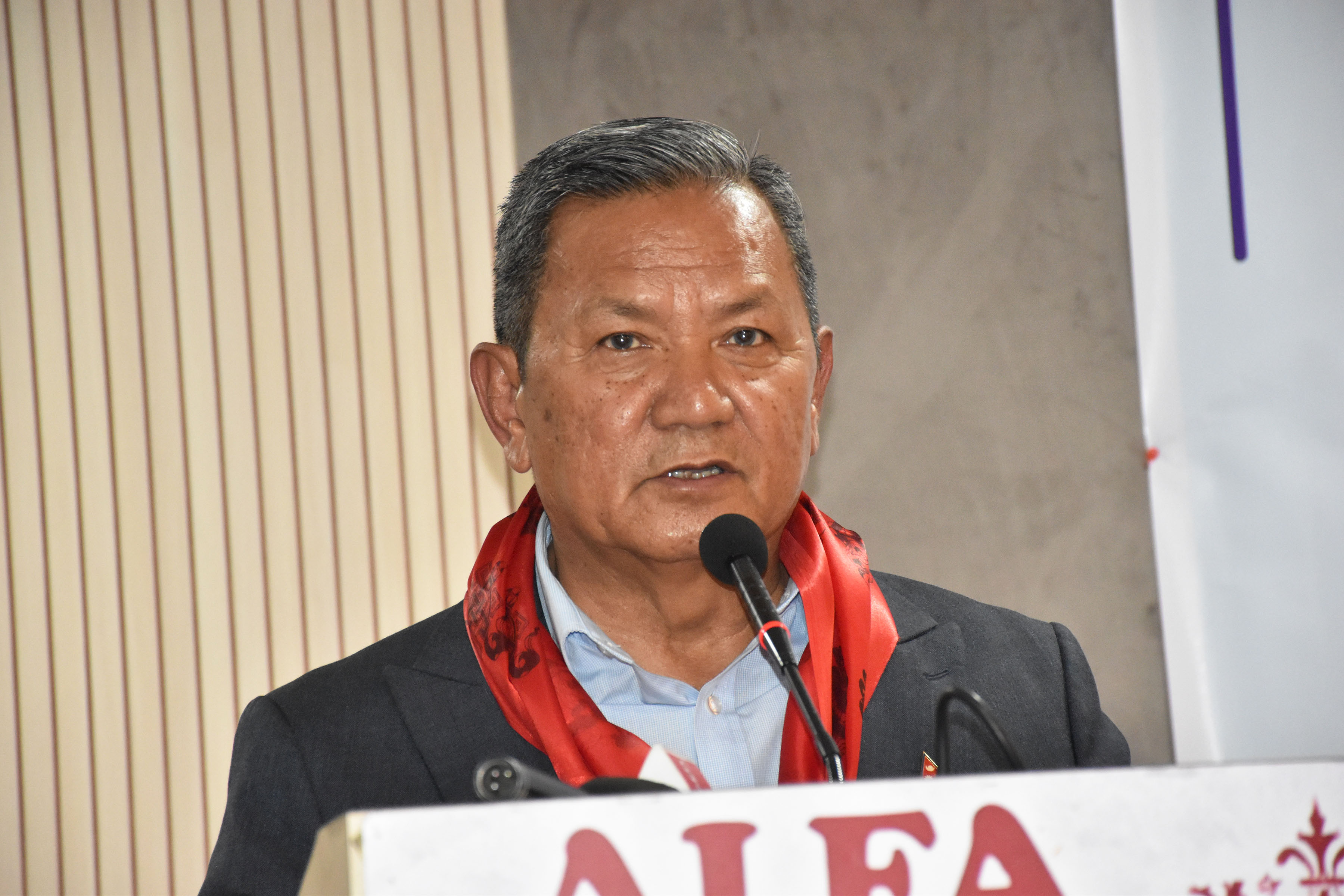 दर्ता नभएका सामाजिक सञ्जाल फेरि बन्द गर्नुपर्छ : पृथ्वीसुब्बा गुरुङ