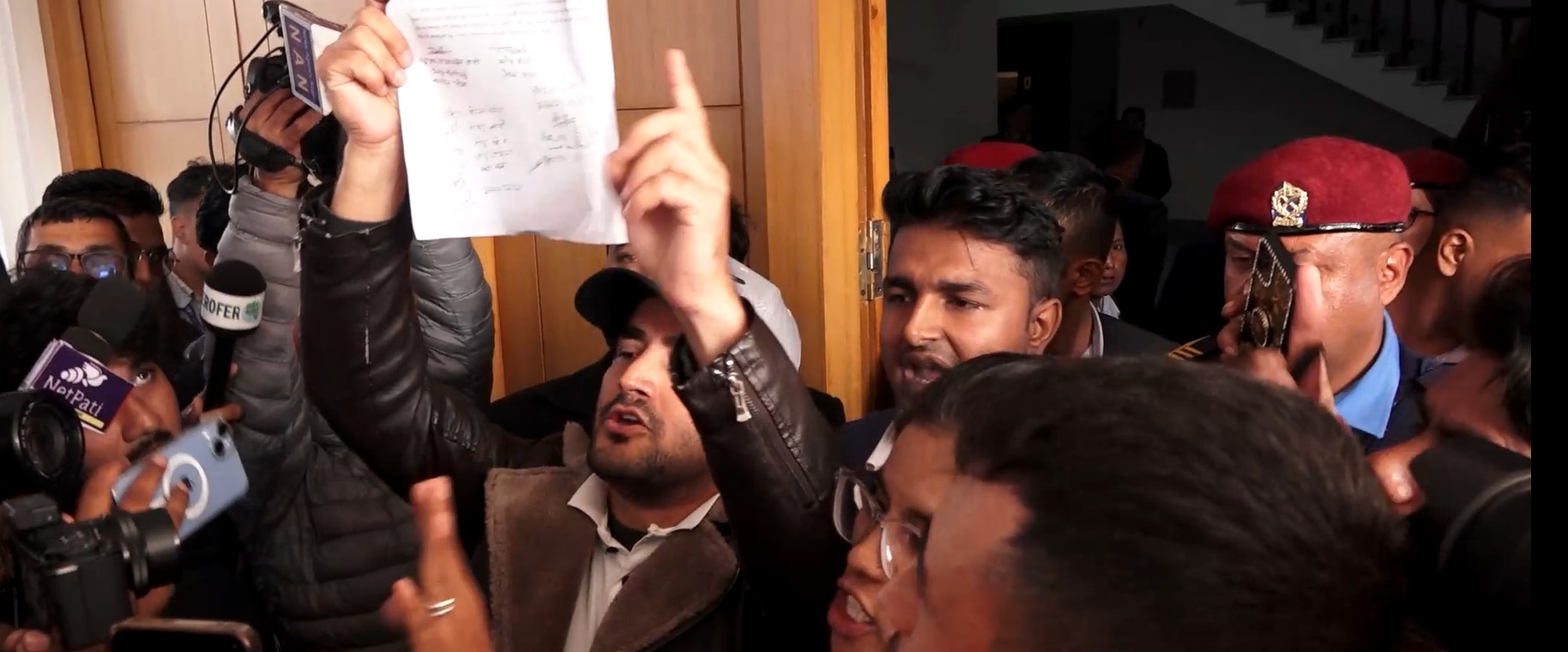 प्रधानमन्त्री कार्कीलाई ज्ञापन पत्र बुझाउन नपाएपछि जेन-जी आक्रोशित