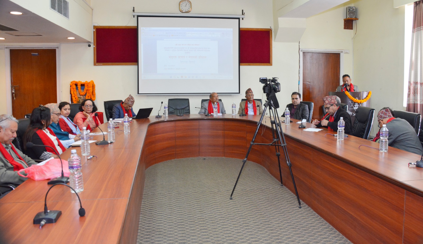 इतिहास खोजमा नयाँ पुस्तालाई प्रेरित गर्न जोड दिँदै इतिहासशिरोमणि बाबुराम आचार्यको १३९ ओैँ जन्मजयन्ती सम्पन्न !